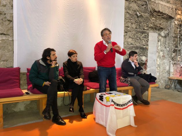 Foto Marinello con microfono 2